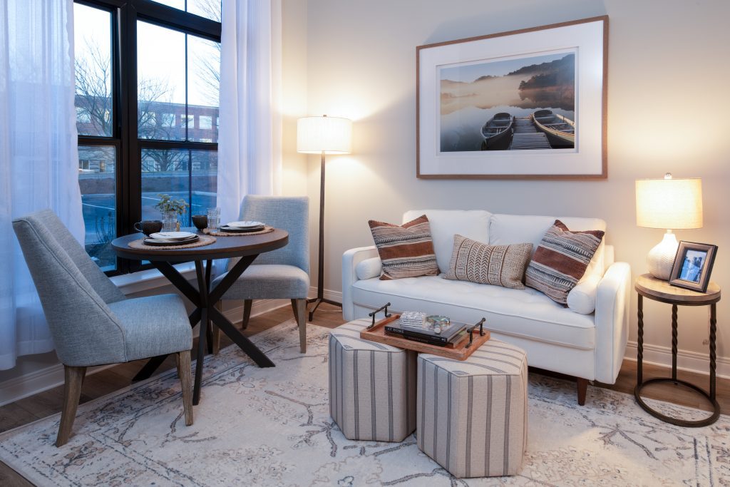 43- AL Living Room