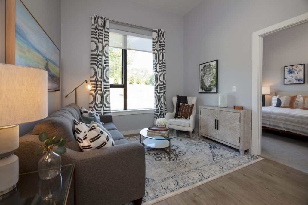 21 – AL Living Room