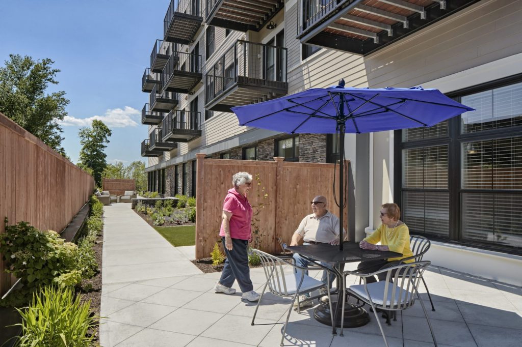 08- Patio2