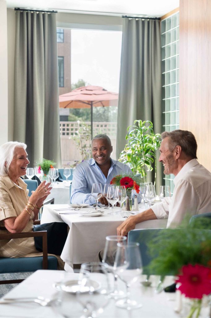 14.5_Lexington_Friends_Dining