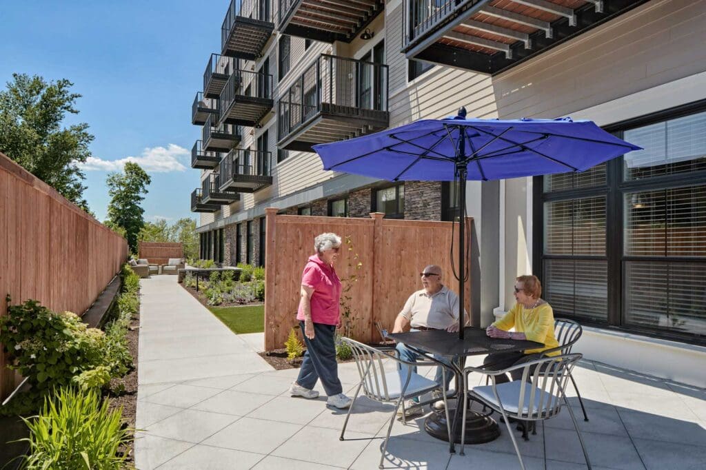 08- Patio2